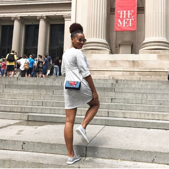 H&M Maternity Dresses & Skirts - H&M Maternity Sweatshirt mini dress 🧚🏾♂️Cute!! H&M Maternity Dresses & Skirts - H&M Maternity Sweatshirt mini dress 🧚🏾♂️Cute!!
